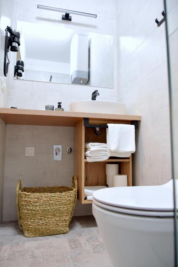 Rab Downtown Place Rab Town Ngoại thất bức ảnh